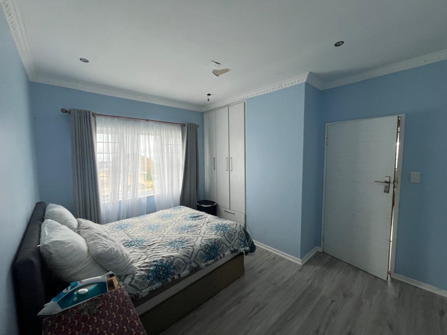 To Let 3 Bedroom Property for Rent in Sunnyridge Eastern Cape